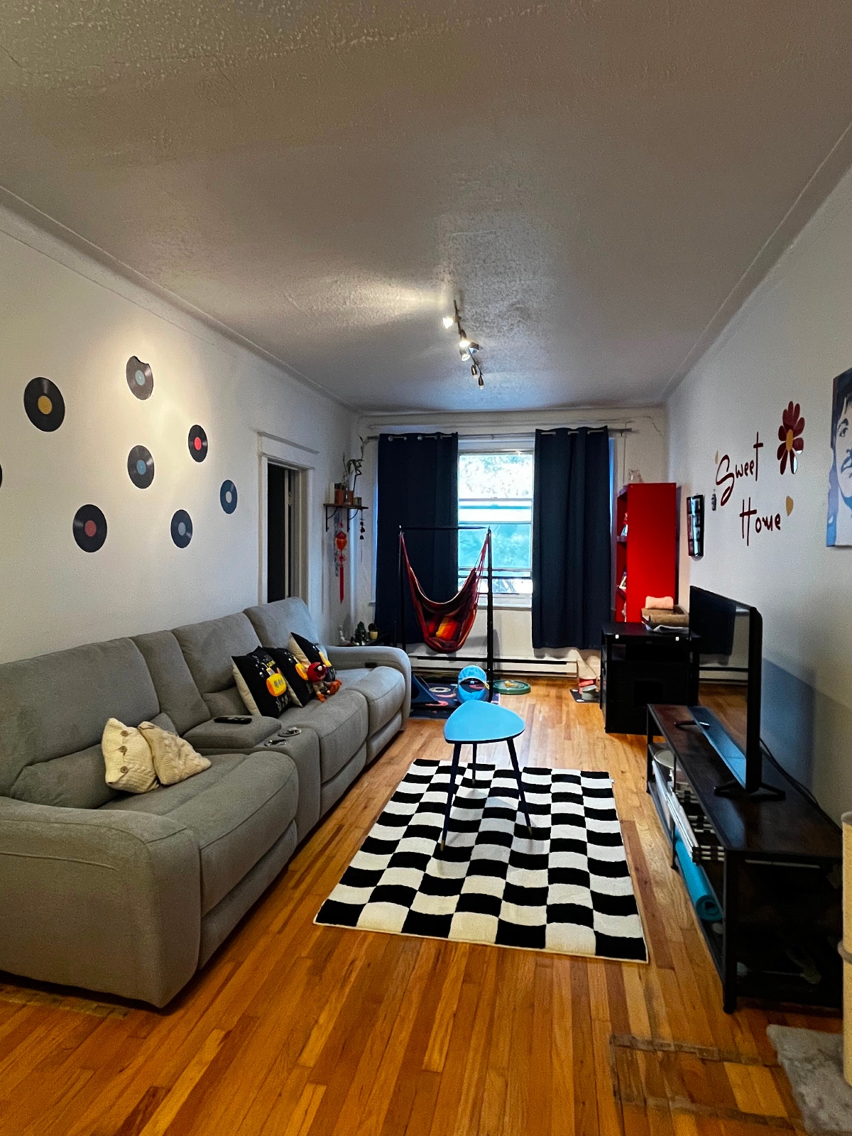 Chambre meublée dans un 5 1/2, plateau mont royal — photo 1