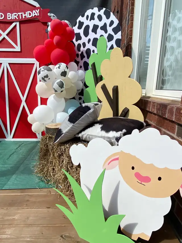 Barnyard Party Display Rental63007357847555121