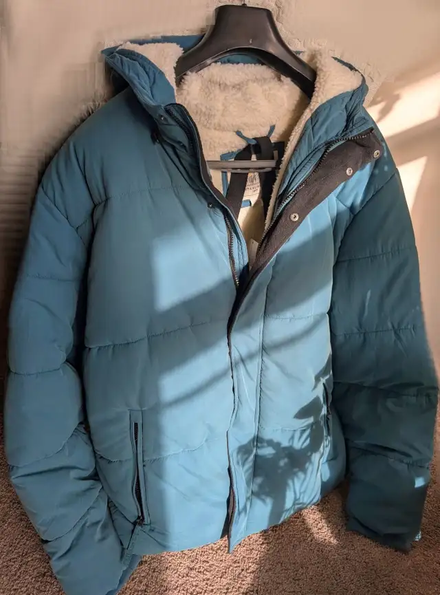 American Eagle Parka 3XL XXXL in Men's in Winnipeg - Image 3