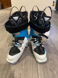 Women’s Dynafit Ski Boots