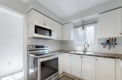 Room for Rent – Krista Ct & Luesby Ln, Newma