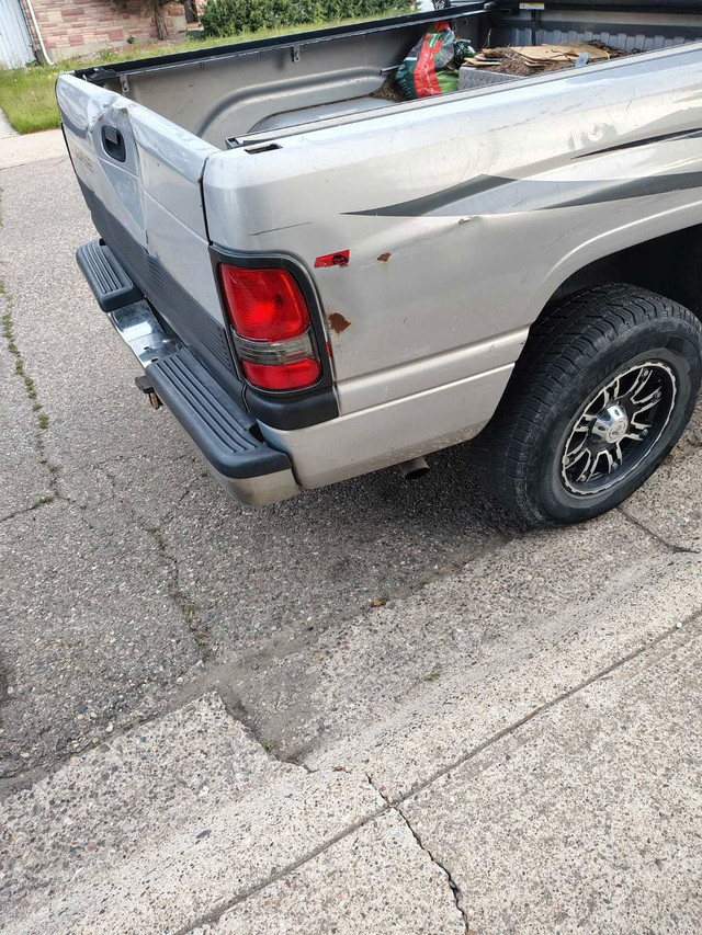 1999 Dodge Ram 1500 XLT V8 Magnum in Cars & Trucks in Lethbridge - Image 4
