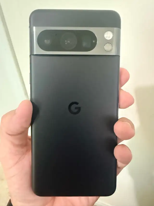 Google Pixel 8 Pro in Cell Phones in Mississauga / Peel Region - Image 2