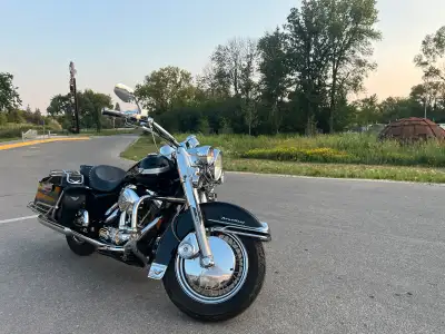 100th Anniversary Harley Road King, View more