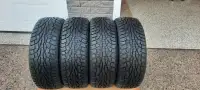 215/55R/17 INIROYAL TIGERPAW ICE & SNOW3-IN NEAR NEW CONDITION