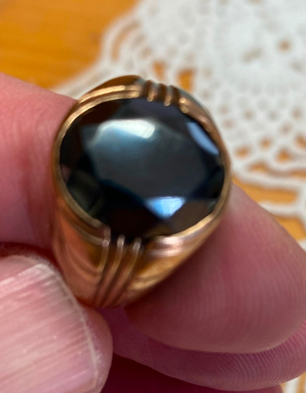 Mens gold Black onyx ring 10k size 11 in Jewellery & Watches in City of Halifax