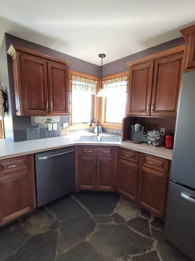 3 Bedroom 2 Bath House in Long Term Rentals in Charlottetown - Image 3