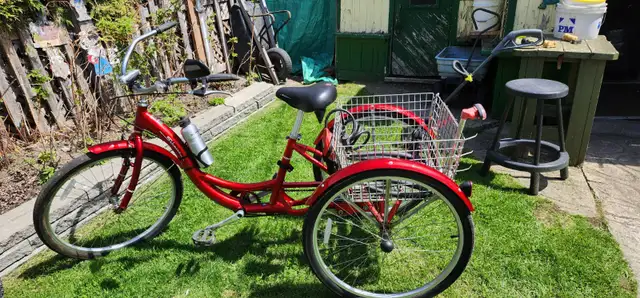 Tricycle Vélo 3 roues pour adulte en excellent état in Cruiser, Commuter & Hybrid in Laval / North Shore - Image 2