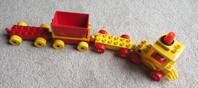 Vintage Lego Duplo Train in Toys & Games in Oshawa / Durham Region - Image 2