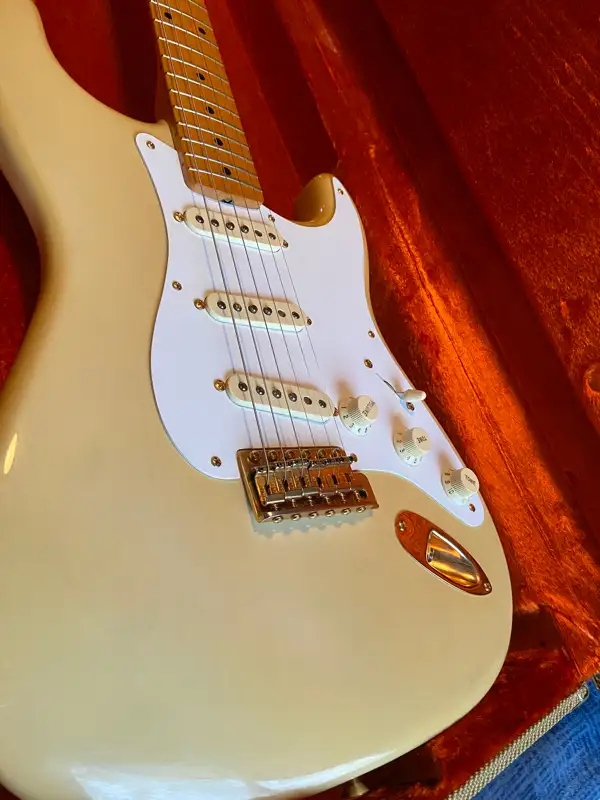 Fender 50th Anniversary American Vintage '57 Stratocaster in Guitars in Ottawa - Image 3