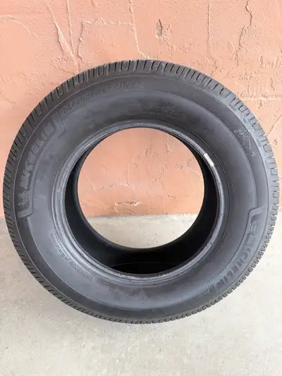 Looking to upgrade your truck or SUV for winter/all-season driving? I’ve got a premium set of 4 Mich...