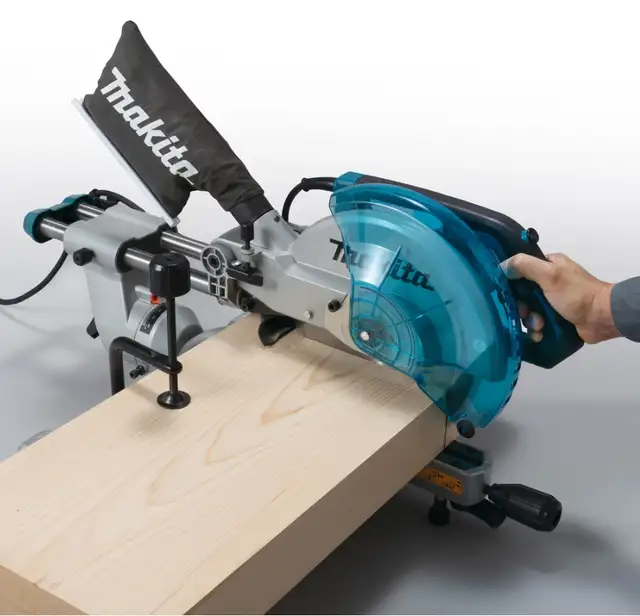 MAKITA 10-inch (13.1-Amp) Sliding Compound Mitre Saw with LED Cu in Power Tools in Kitchener / Waterloo - Image 6