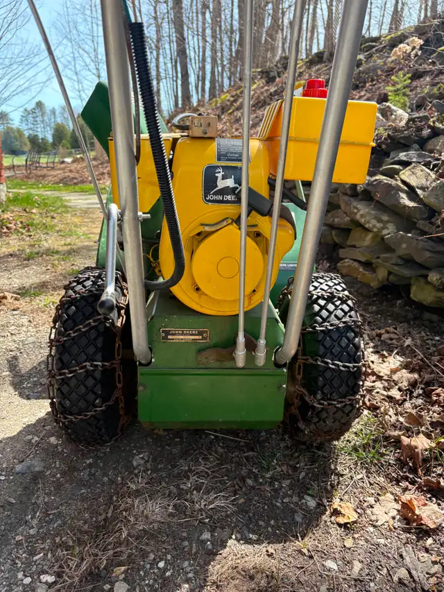 John Deere Snow Blower489519578046146561