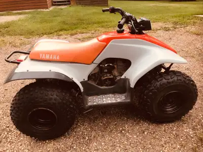 Yamaha Breeze 2wd atv, 125cc 4 stroke engine, automatic transmission with reverse. Fresh carb clean...
