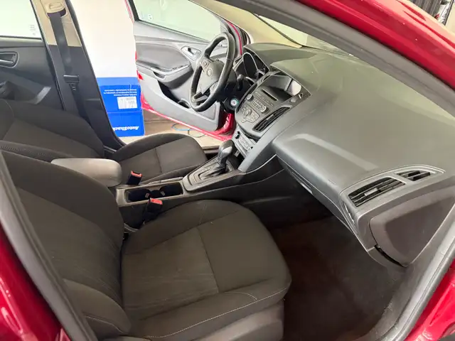 2017 Ford focus remote start heated seat steering heated backup 519876527040112642