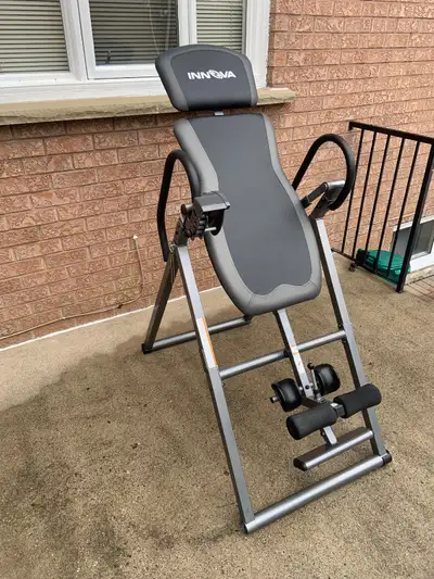 Excellent condition,looks brand new, tried it a few times