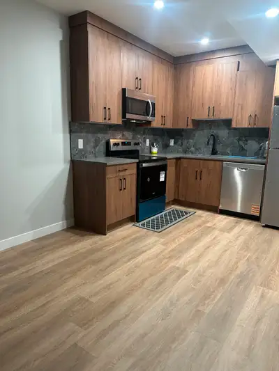 Cozy & Modern 1-Bedroom, 1-Bathroom Suite for Rent!