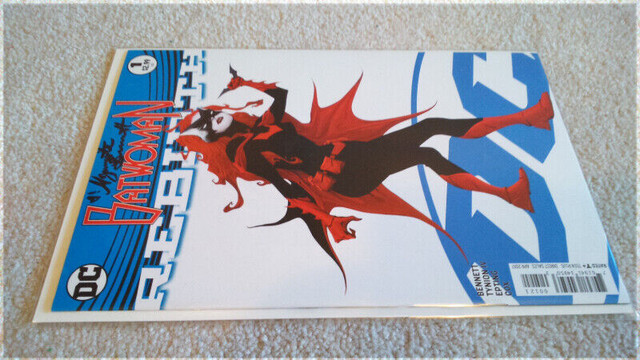 Batwoman Rebirth #1 - Signed by writer Marguerite Bennett in Comics & Graphic Novels in Mississauga / Peel Region - Image 4