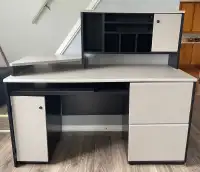 Free desk