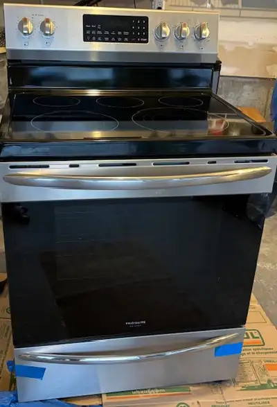 Cuisinière électrique de 30 pouces avec AirFryer, Voir plus