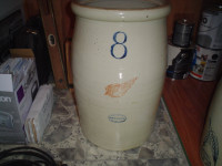 8 GALLON RED WING BUTTER CHURN