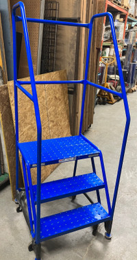 Rolling warehouse ladder movable stairs 4, 3 and2 step 400lb.