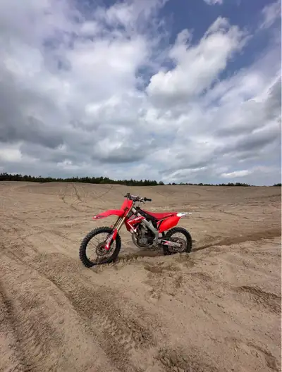 Testing the waters on my freshly rebuilt 2011 CRF 250R. A significant amount of money has been inves...