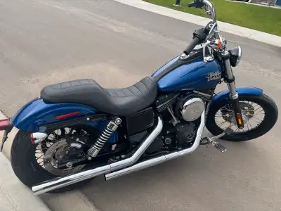 FULL STAGE 1 WITH VANCE AND HINES FULL EXHAUST SYSTEM AND HARLEY TUNE. 103 WITH 6SPD. TIRES AND BRAK...