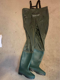 HIP WADERS - SIZE 7