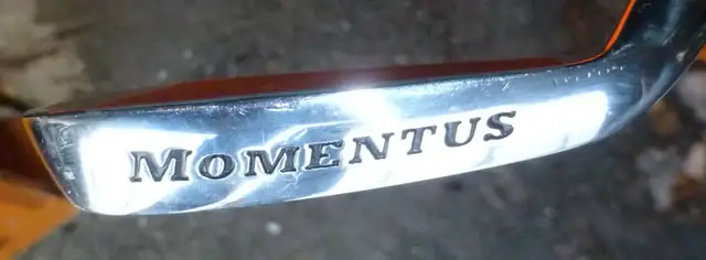 Momentus Weighted Swing Trainer Right Handed Golf Club Iron RH in Golf in Sudbury - Image 4