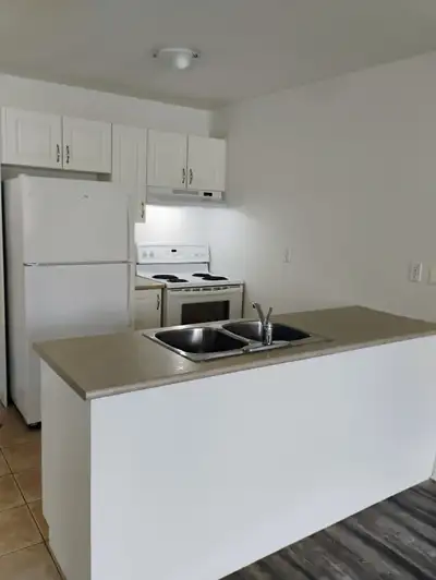 Family Friendly, Secure Building, 1 Bedroom For Rent