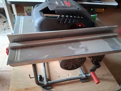 Briggs Stratton Table saw, View more