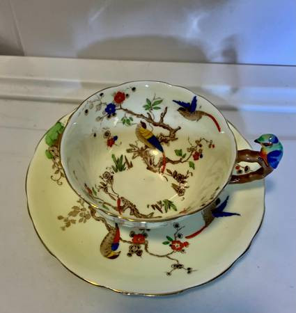 Rare Grafton China BAJ &SONS SCARCE BIRDS ON BRANCHES Bird Handl in Arts & Collectibles in Burnaby/New Westminster