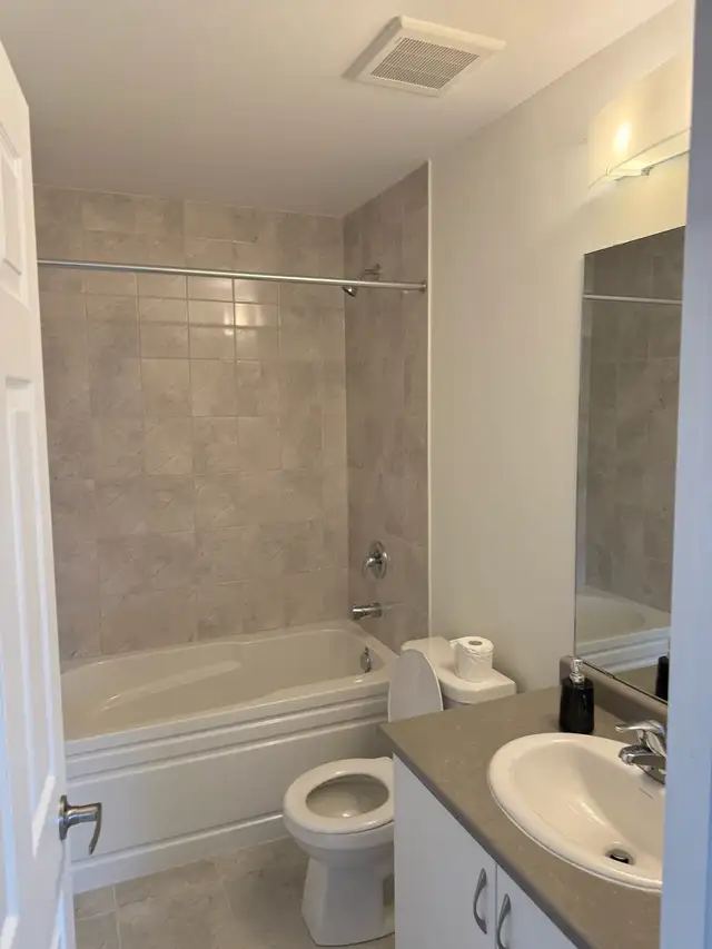 Room for rent63234704000387122