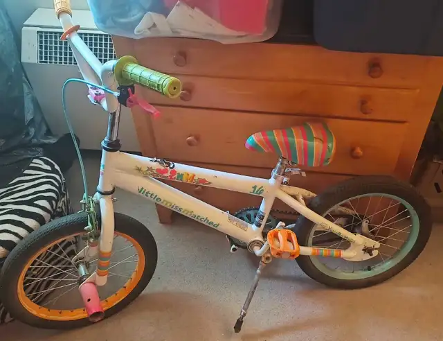 Girls Little MissMatch Bike in Kids in London - Image 3