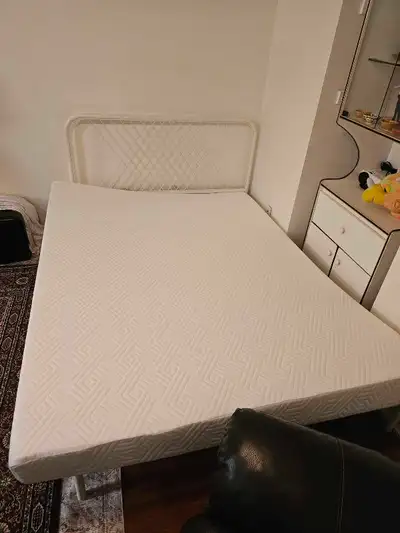 New unused Queen size foam mattress. Selling because needed a twin instead.