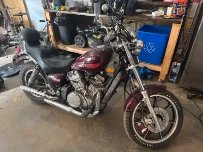 1986 Vulcan 750. First year for the 750’s. Runs and drives nice. After market K&N pipes. Minor dent...