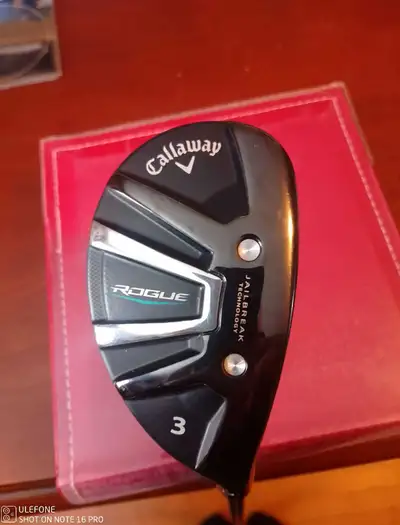 Callaway Rogue 3 hybrid , View more