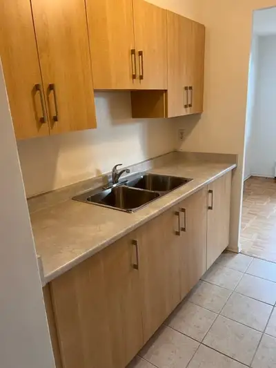 2 Bedroom 1 bathroom Apartment in Stouffville ON