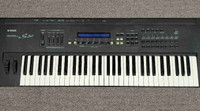 Yamaha S30 Vintage Synthesizer