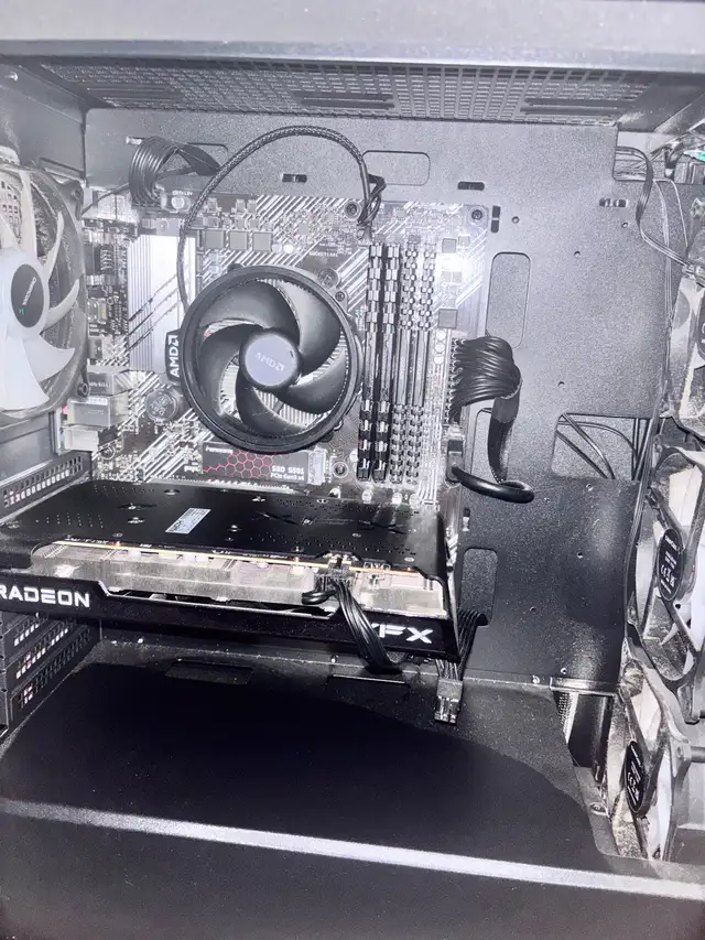 Gaming PC - Ryzen 7 5800x, RX7600 in Desktop Computers in Quesnel - Image 2