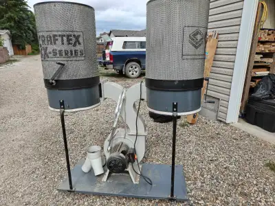 Keep your workshop clean with this powerful Craftex CX402 3HP dust collector, currently available in...