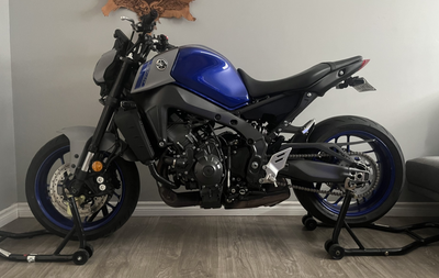 MT-09 2021 / ABS / QUICKSHIFTER UP&DOWN A vendre 7800$ négociable / 32094 KM Acheté neuf j'ai été le...