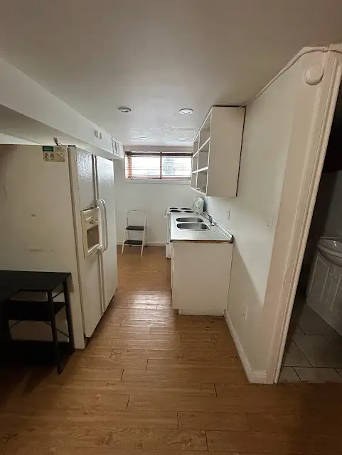 ELLIOT LAKE: Bachelor basement apt for rent all inclusive!