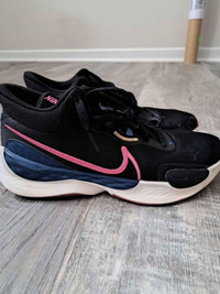 Nike Men's Basketball Shoes 10.5