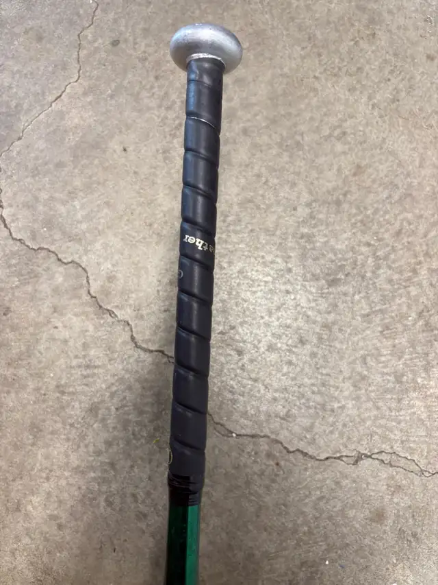 Louisville Slugger TPS Softball Bat in Baseball & Softball in Oakville / Halton Region - Image 6