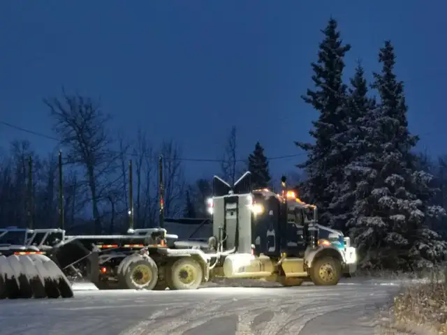 Kenworth  T800  2006 in Heavy Trucks in Fort St. John - Image 4