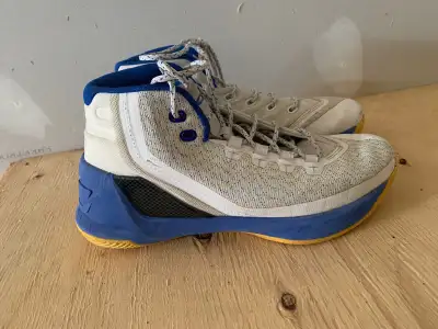 Under Armour Men's Shoes size 8 & 9, View more