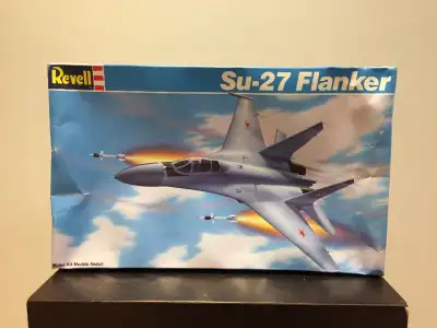 Plastic Model Kit Revell SU-27 Flanker, View more