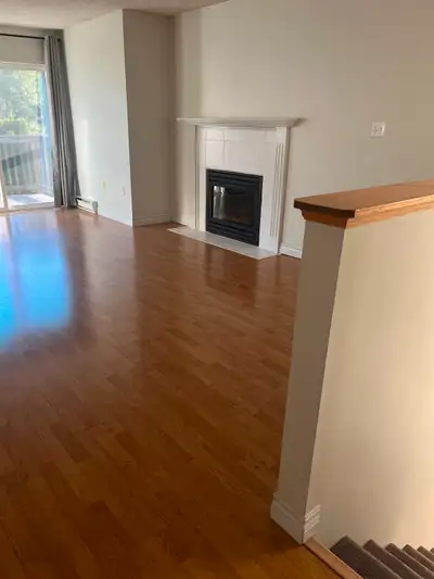 Bright upper 2-bedroom suite with walk-in closets